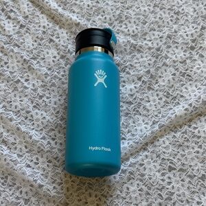 Hydro Flask Teal Insulated Bottle
